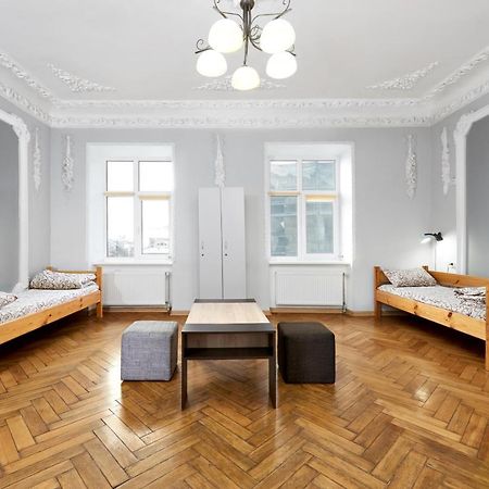 Premium Hostel Lviv Eksteriør bilde