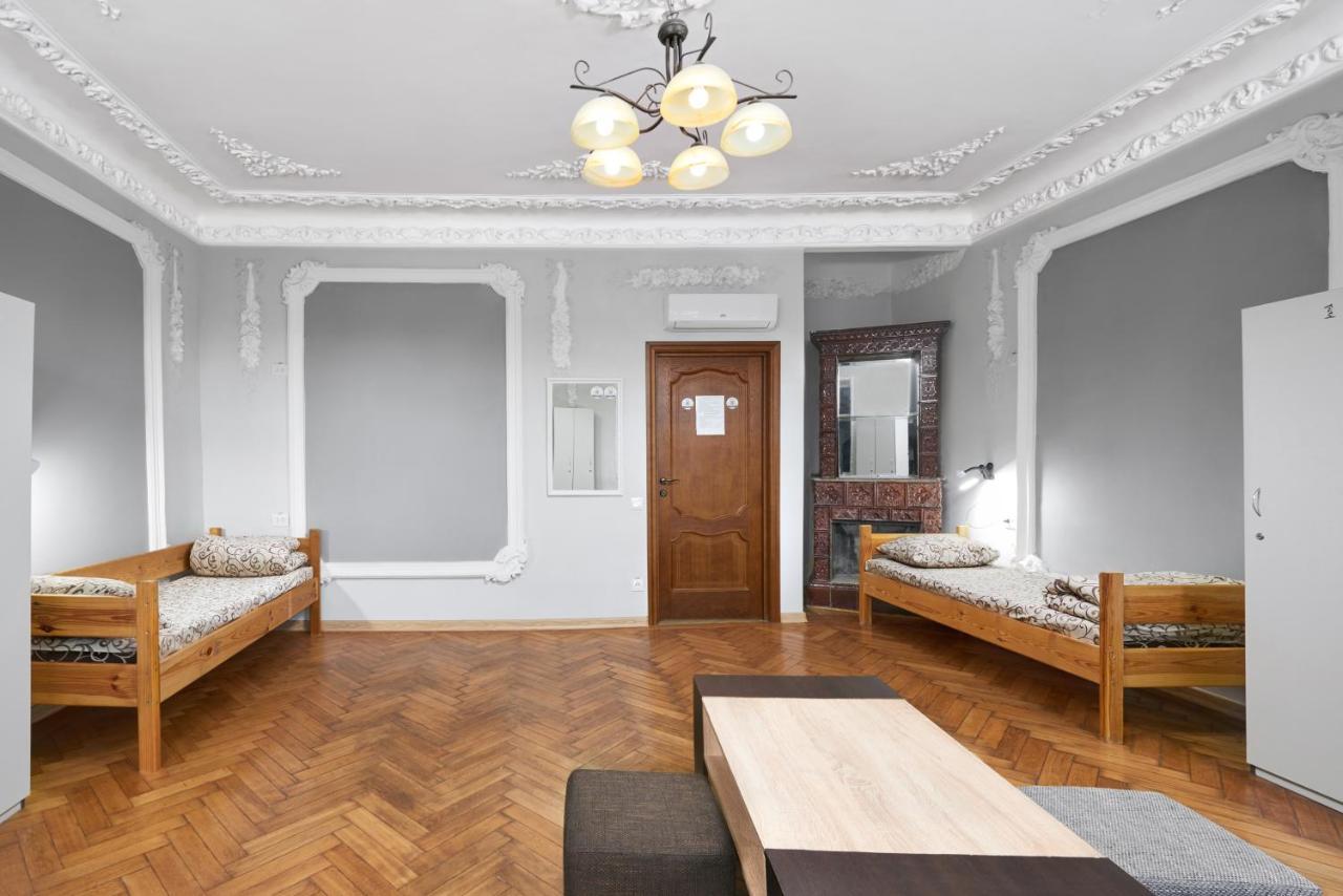 Premium Hostel Lviv Eksteriør bilde