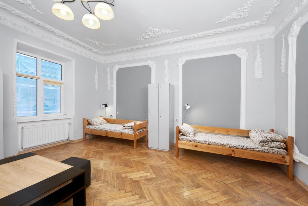 Premium Hostel Lviv Eksteriør bilde