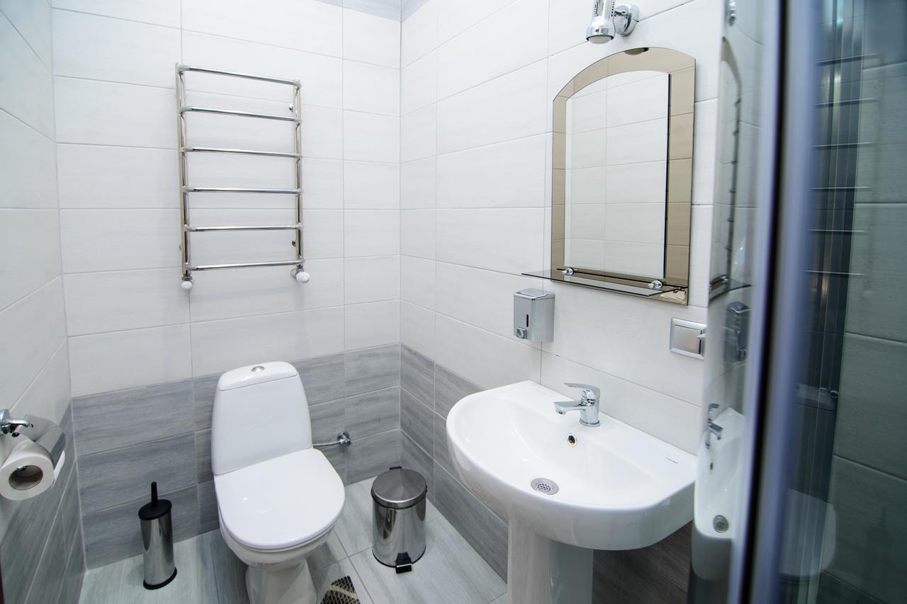 Premium Hostel Lviv Eksteriør bilde