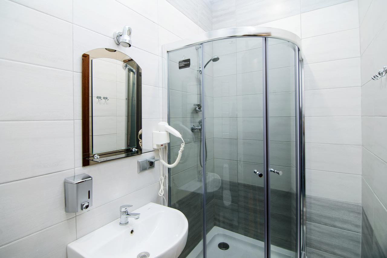 Premium Hostel Lviv Eksteriør bilde